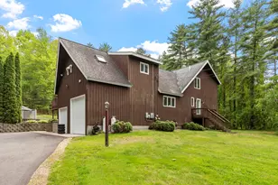 14 William Dr, Pelham, NH 03076 - Photo 2