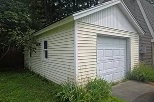 24 Cherry St, Windsor, VT 05089 - Photo 4