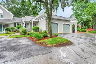 14 Heather Ct, Nashua, NH 03062 - Photo 2