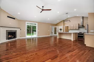 2 Elm St, Westminster, MA 01473 - Photo 6