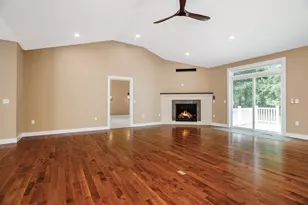 2 Elm St, Westminster, MA 01473 - Photo 10