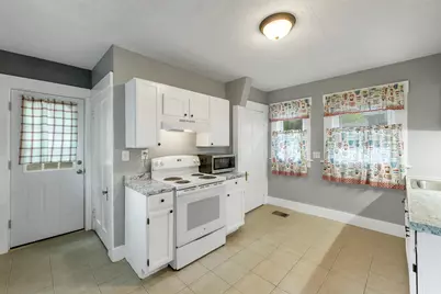 102 Franklin Street, Franklin, NH 03235 - Photo 4