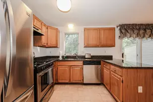 38 Dorchester Way, Nashua, NH 03064 - Photo 4