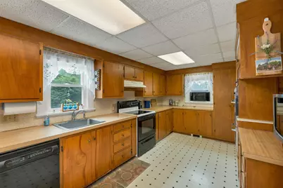 22 Medlyn Street, Milford, NH 03055 - Photo 14