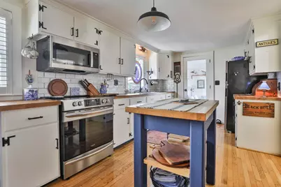 15 Hooker Street, Nashua, NH 03064 - Photo 24