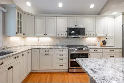 10 Melba Drive, Hudson, NH 03051 - Photo 6