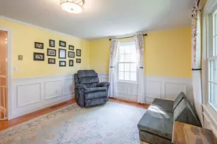10 Melba Dr, Hudson, NH 03051 - Photo 20