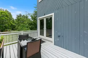 37 Pike St, Nashua, NH 03060 - Photo 32