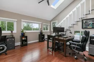 37 Pike St, Nashua, NH 03060 - Photo 24