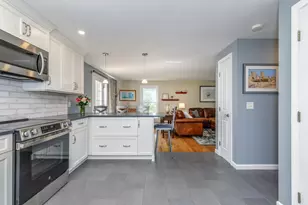27 Aldrich St, Litchfield, NH 03052 - Photo 12
