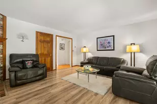 7 Bartlett Rd, Stratham, NH 03885 - Photo 8