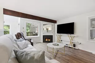 49 Stacey Cir, Windham, NH 03087 - Photo 4