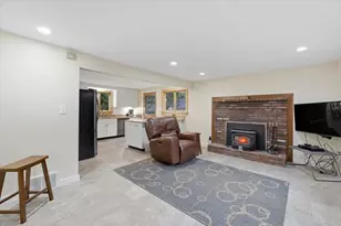16 Lakeview Way, Auburn, NH 03032 - Photo 8