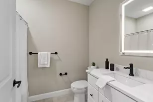 10100 S Willow St, Manchester, NH 03103 - Photo 24