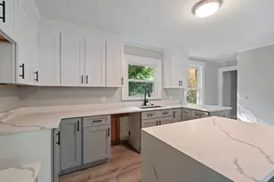 10 W High St, Somersworth, NH 03878 - Photo 4