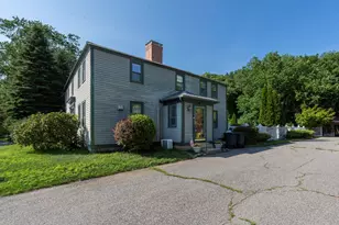 141 Kensington Rd, Hampton Falls, NH 03844 - Photo 2