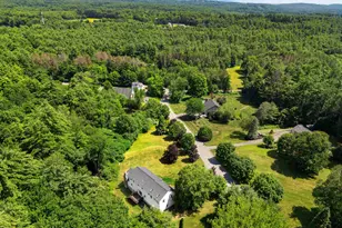 4 Elijah Hill Ln, Londonderry, NH 03053 - Photo 4