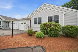 15 Rainbow Dr, Londonderry, NH 03053 - Photo 8