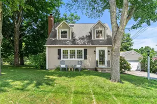 83 Violet St, Manchester, NH 03102 - Photo 1