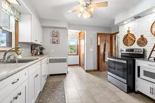83 Violet St, Manchester, NH 03102 - Photo 14