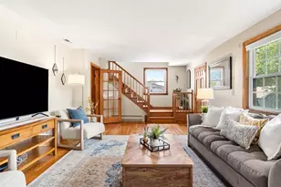 83 Violet St, Manchester, NH 03102 - Photo 8