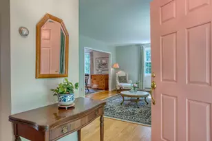 16 Williamsburg Dr, Amherst, NH 03031 - Photo 6
