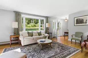 16 Williamsburg Dr, Amherst, NH 03031 - Photo 8
