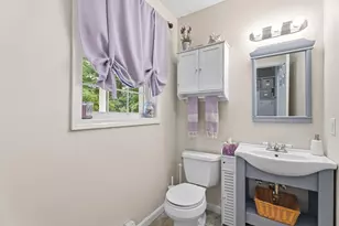 8 Tyler Dr, Londonderry, NH 03053 - Photo 20