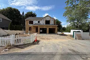 38 Bell St, Nashua, NH 03064 - Photo 2