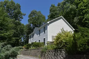 171 N Amherst Rd, Bedford, NH 03110 - Photo 60