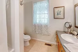 171 N Amherst Rd, Bedford, NH 03110 - Photo 42