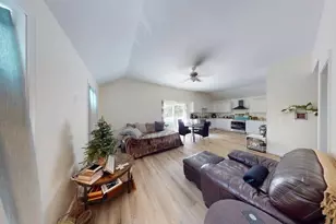 171 N Amherst Rd, Bedford, NH 03110 - Photo 30