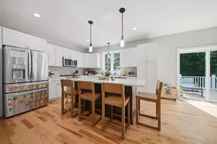 37 Clover Ln, Londonderry, NH 03053 - Photo 6