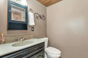 47 White Plains Ave, Londonderry, NH 03053 - Photo 38