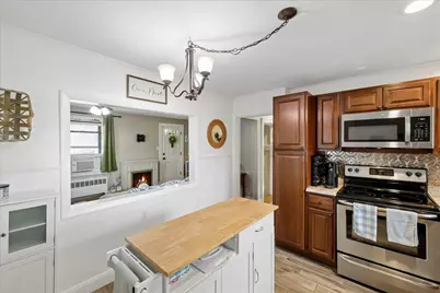 202 Holly Avenue, Manchester, NH 03103 - Photo 6