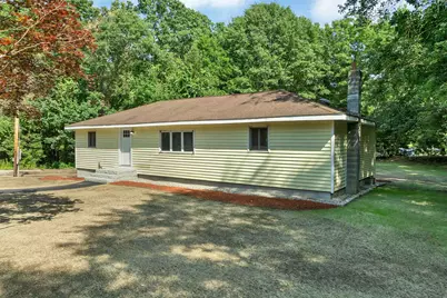 4 Loop Road, Londonderry, NH 03053 - Photo 2