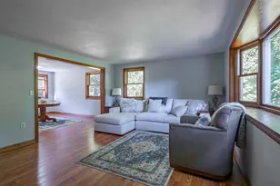 41 Lund Dr, Hudson, NH 03051 - Photo 8
