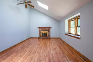 41 Lund Dr, Hudson, NH 03051 - Photo 10