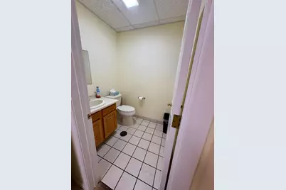 50 Nashua Road #Suite 302, Unit 3, Londonderry, NH 03053 - Photo 16