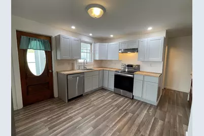 14 Hartford Street, Claremont, NH 03743 - Photo 12