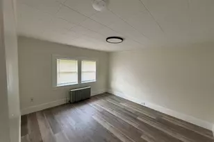36 Jefferson St, Laconia, NH 03246 - Photo 8