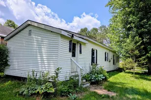 57 Brooklyn St, Northumberland, NH 03582 - Photo 4