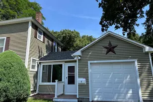4 Wayne Ave, Claremont, NH 03743 - Photo 2