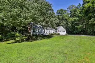 24 Beaver Brook Cir, Amherst, NH 03031 - Photo 4
