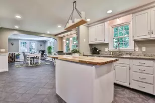 24 Beaver Brook Cir, Amherst, NH 03031 - Photo 14