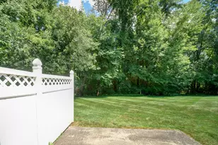 36 Steeple View Dr, Atkinson, NH 03811 - Photo 6