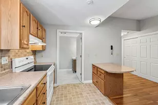 30 Rainbow Dr, Londonderry, NH 03053 - Photo 12