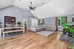 240 Wash Pond Rd, Hampstead, NH 03841 - Photo 2