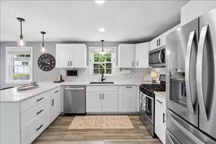 4 Sprucewood Ave, Nashua, NH 03062 - Photo 8