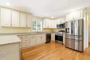 694 Walnut St, Manchester, NH 03104 - Photo 10
